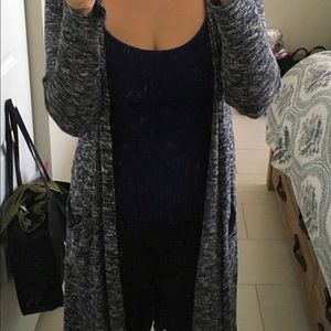 2/20. Lularoe Sarah Cardigan